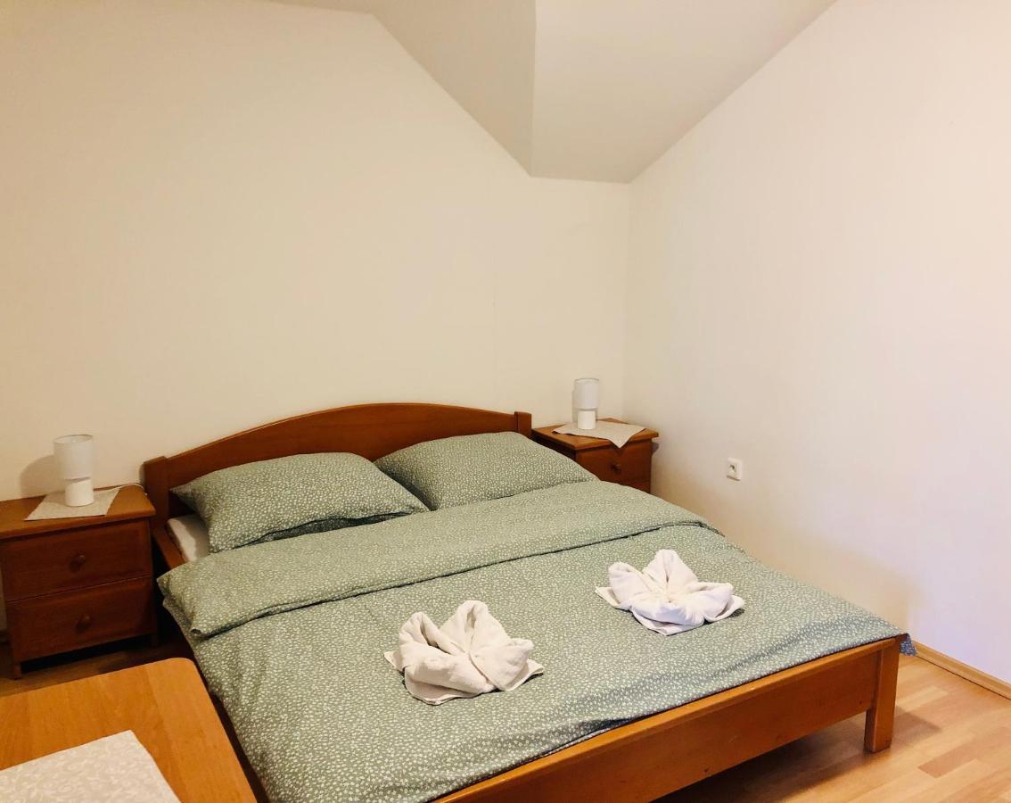 Privat Majo Hotel Liptovsky Mikulas Luaran gambar